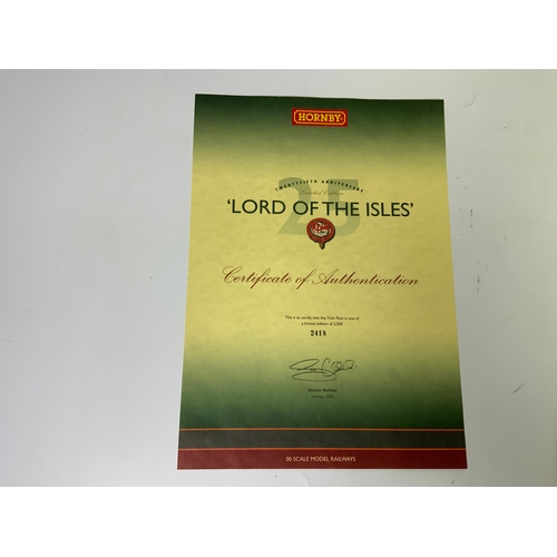 495 - HORNBY BOXED, 25TH ANNIVERSARY SET, LORD OF THE ISLES R2560, LIMITED EDITION 2418 OF 2500. APPEARS U... 