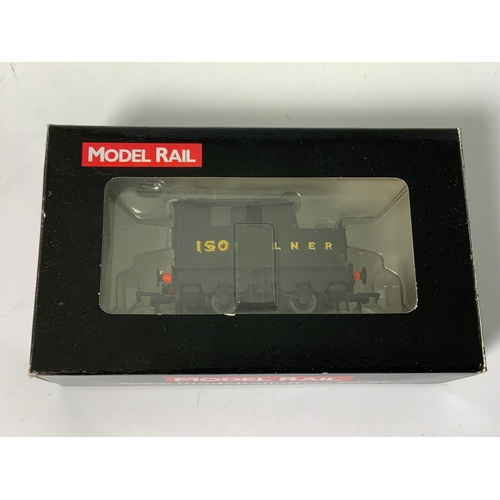 493 - RAPIDO TRAINS MODEL RAIL, LNER J70 0-6-0T TRAMWAY LOCOMOTIVE, BOXED, APPERAS UNUSED, T/W A BOXED  MO... 