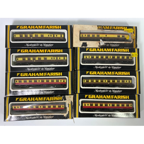 339 - 8 GRAHAM FARISH N GAUGE BR MK1 COACHES, CHOCOLATE & CREAM, CARMINE & CREAM BOXED AS SHOWN