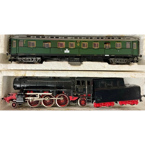 289 - MARKLIN 2-6-2 TENDER LOK, 32 014 IN A HO BOX, LABEL ADVISES MARKLIN 3005 DIGITAL ADDRESS 06, NOT CHE... 