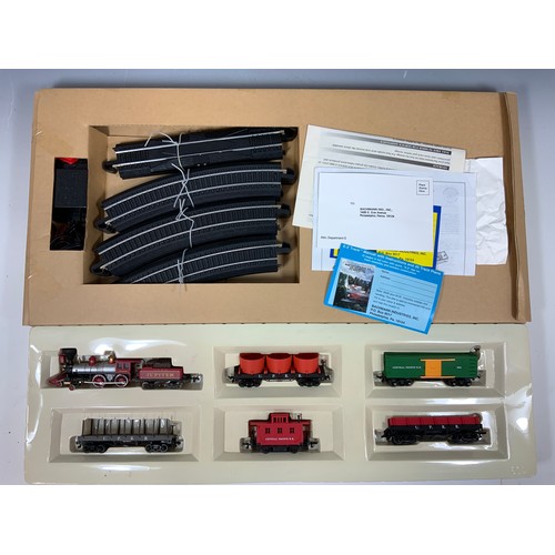 308 - BACHMANN N GAUGE OLD TYME VILLAGE FREIGHT, BOXED, LOCOMOTIVE JUPITER AND 5 WAGONS, APPEARS LITTLE OR... 