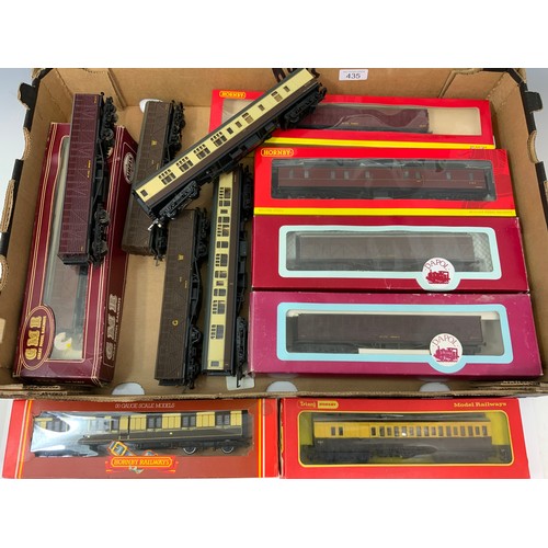 435 - HORNBY, DAPOL & AIRFIX, BOXED & U/B GWR & WR COACHING STOCK, R4409A HAWKSWORTH W325W, SIPHON H, SIPH... 