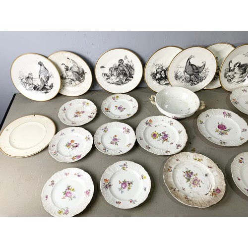 165 - PART SERVICE WITH FLORAL DECORATION & 8 BOEHM GAME SERIES 27cm PLATES