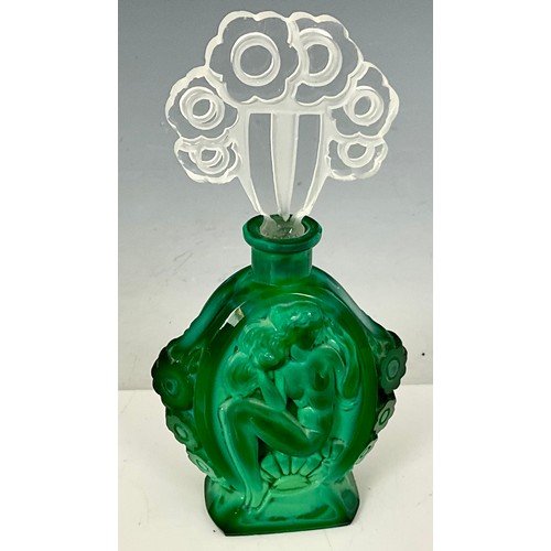 210 - AN ART DECO CARVED MALACHITE SCENT BOTTLE, EACH OVAL CARTOUCHE WITH SEATED FEMALE NUDE, CLEAR CUT