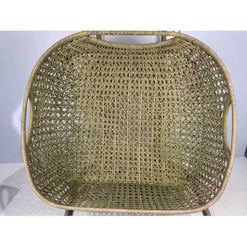 526 - BRAMBLECREST GARDEN COCOON CHAIR 195cm TALL