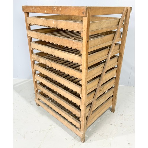 515 - APPLE RACK 92cm TALL