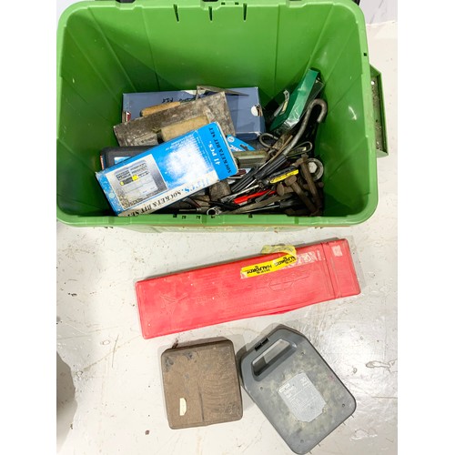 501 - POSSIBLY MILITARY WOODEN BOX WITH MISC. TOOL AND ACCESSORY CONTENTS TOGETHER WITH GREEN PLASTIC BOX ... 