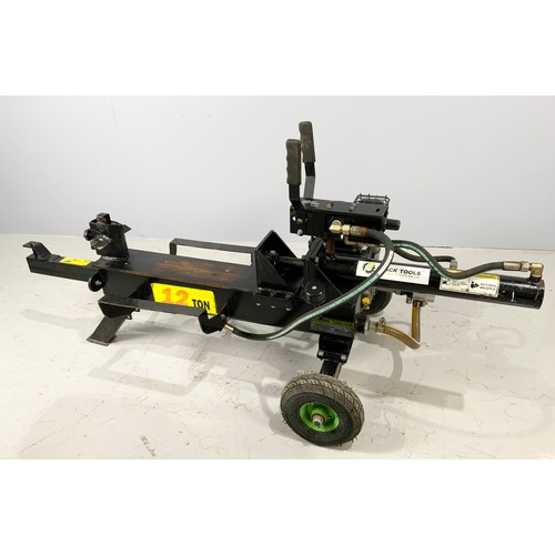 508 - HYDRAULIC 12 TON LOG SPLITTER WITH BRIGGS AND STRATTON ENGINE, THIS HAS HAD VERY LITTLE USE