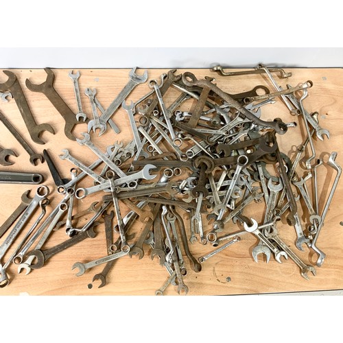 455 - TRAY OF SPANNERS INC LARGE ADJUSTABLE  SPANNERS