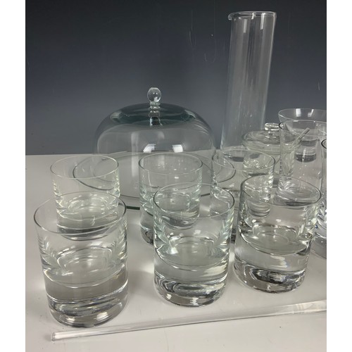 232 - QUANTITY OF MODERN GOOD QUALITY GLASSWARE INC TUMBLERS ETC