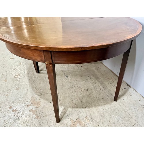 680 - D END MAHOGANY DINING TABLE . Length with leaves 214cm, width 126cm