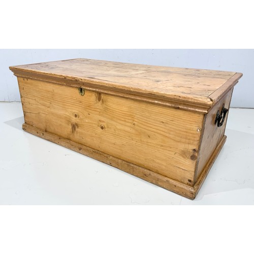 598 - PINE BLANKET BOX WIDTH 95cm