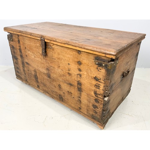 576 - COFFER / BLANKET BOX  WIDTH 96cm