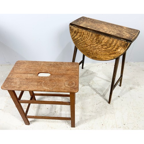 561 - 3 SMALL WOODEN TABLES LARGEST 60cm x 41cm