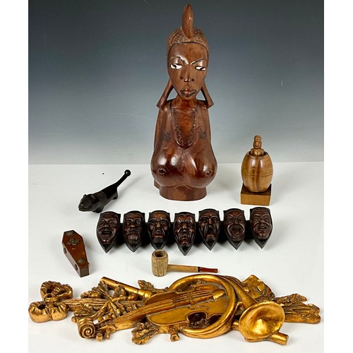 326 - CARVED WOOD PIPE RACK AND CARVED ETHNIC BUST T/W MISC. TREEN ITEMS