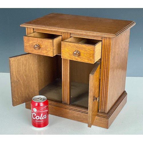 333 - OAK TABLE TOP CABINET