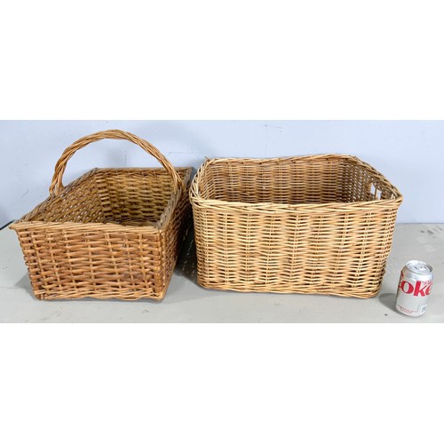 386 - QUANTITY OF BASKETS  INC LOG BASKET HAMPER BASKET TALLEST 54cm (5)