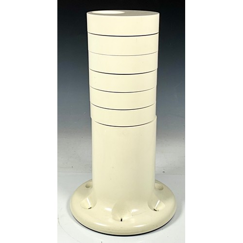 385 - ANONIMA CASTELLI WHITE PLASTIC CYLINDRICAL UMBRELLA STAND ‘MOD. PLUVIUM’ CIRCA 1975 BY ITALIAN DESIG... 