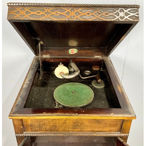 418 - MOSTYL OAK CASED CABINET GRAMOPHONE TOGETHER WITH AN SELECTION OF 78 RPM RECORDS