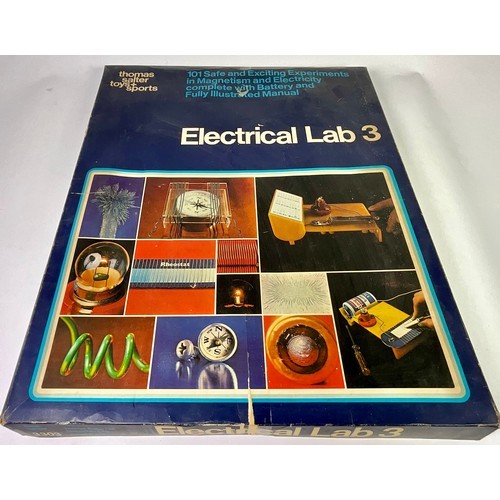 427 - VINTAGE FAIRWAY GOLF BOARD GAME, THOMAS ELECTRICAL LAB 3, ELECTRONICS / SCIENCE LEARNING KIT, TRACK ... 