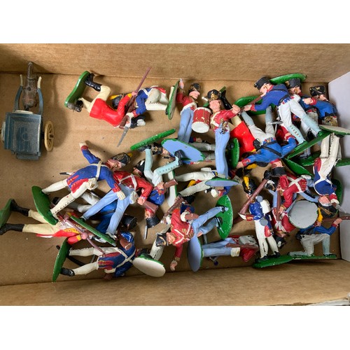 76 - LARGE TRAY OF PLASTIC BRITAINS & SIMILAR MILITARY, GUARDS REGIMENTS, WILD WEST ETC.