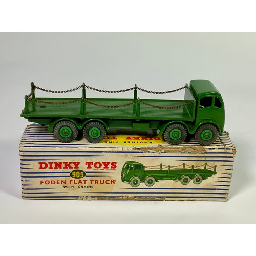 160 - DINKY TOYS 505 / 905 FODEN FLAT TRUCK WITH CHAINS, GREEN, ALL CHAINS COMPLETE, GREY TYRES, CONDITION... 