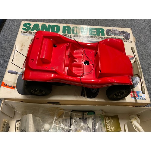 65 - TAMAYA PLASTIC 1:8 MODEL KIT FOR B2B RACING SIDECAR PLUS TAMAYA 1:10 SAND ROVER BUGGY (PARTLY CONSTR... 