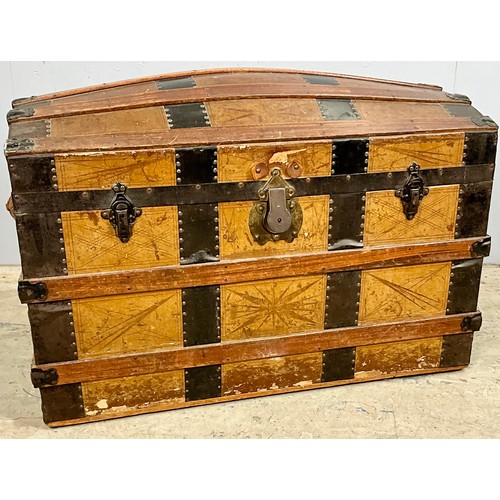 583 - METAL AND WOODEN BOUND DOME TOP TRUNK WITH PAINTED DECORATION, APPROX. 86 cm