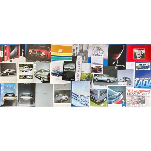 10 - LARGE COLLECTION OF MOTORING BROCHURES, LANCIA, QUEST, CITROEN, SAAB, ALFA, VOLVO ETC, A GOOD SORTIN... 