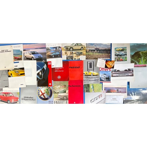 10 - LARGE COLLECTION OF MOTORING BROCHURES, LANCIA, QUEST, CITROEN, SAAB, ALFA, VOLVO ETC, A GOOD SORTIN... 