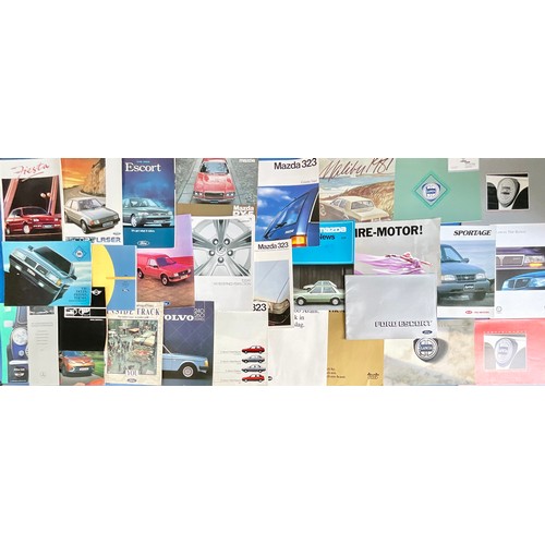 11 - CAR BROCHURES, INCLUDING FORD, LOTUS, HONDA, ASCONIA, MITSUBISHI, TOYOTA, LARGE SELECTION, MANY MAKE... 