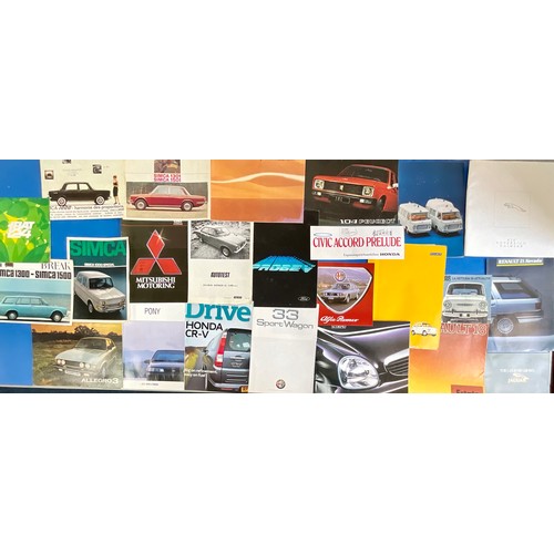 11 - CAR BROCHURES, INCLUDING FORD, LOTUS, HONDA, ASCONIA, MITSUBISHI, TOYOTA, LARGE SELECTION, MANY MAKE... 