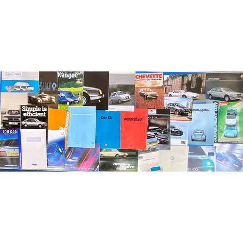 11 - CAR BROCHURES, INCLUDING FORD, LOTUS, HONDA, ASCONIA, MITSUBISHI, TOYOTA, LARGE SELECTION, MANY MAKE... 