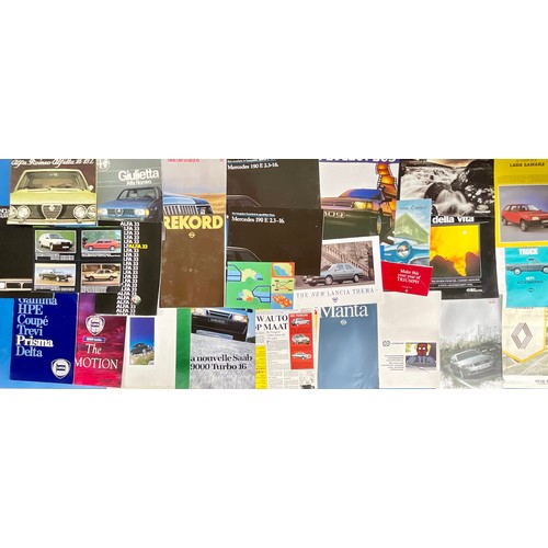 13 - BOX OF CAR BROCHURES, CHEVROLET, VOLVO, PEUGEOT, HONDA, DAIHATSU, A LARGE SELECTION OF ASSORTED MAKE... 