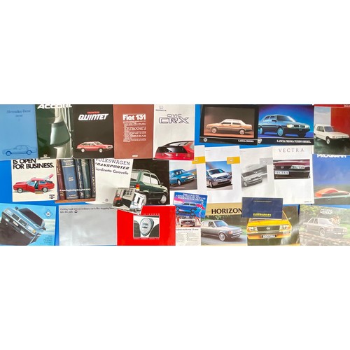 13 - BOX OF CAR BROCHURES, CHEVROLET, VOLVO, PEUGEOT, HONDA, DAIHATSU, A LARGE SELECTION OF ASSORTED MAKE... 