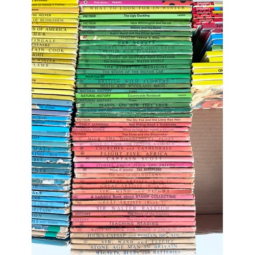 127 - LARGE QUANTITY OF LADYBIRD BOOKS 1 TRAY