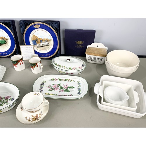 205 - MIXED ROYAL WORCESTER ETC INC ROYAL WORCESTER MORGAN PLATES, ROYAL WORCESTER HERBS TABLEWARE ETC