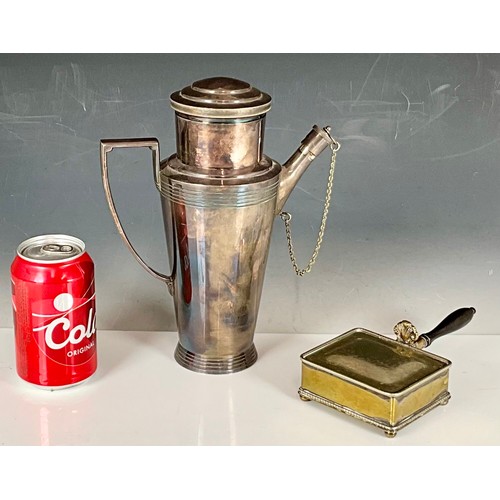 310 - DECO ELKINGTON SILVER PLATED COCKTAIL SHAKER WITH POURER T/W A PLATED SILENT BUTLERS ASH TRAY WITH H... 