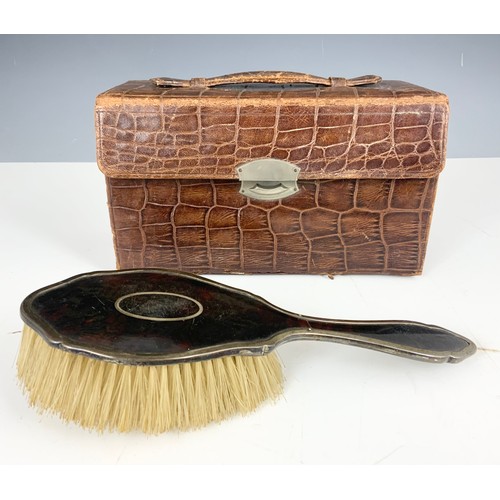 380 - GENTLEMAN’S VANITY TRAVEL CASE WITH FITTED INTERIOR TOGETHER WITH A SILVER BACK DRESSING TABLE BRUSH