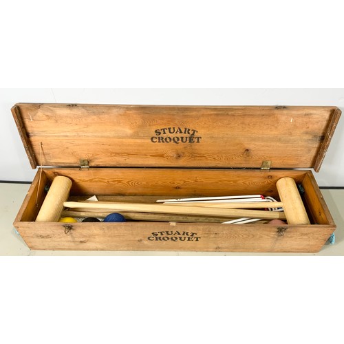 487 - STUART CROQUET SET IN WOODEN BOX