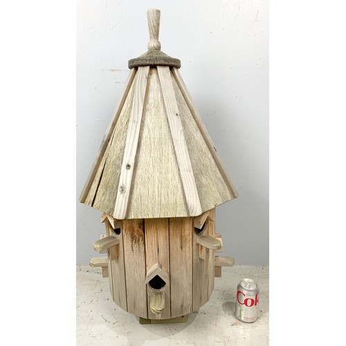 499 - DOVE COTE  85cm TALL