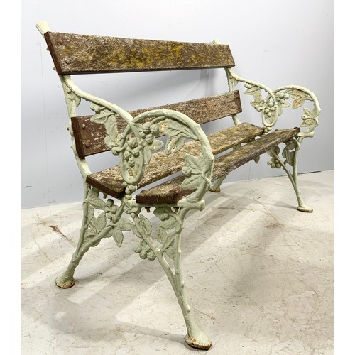 513 - GARDEN BENCH WITH GOOD QUALITY ANTIQUE CAST METAL ENDS POSSIBLY FALKIRK FOUNDRY WIDTH 122cm