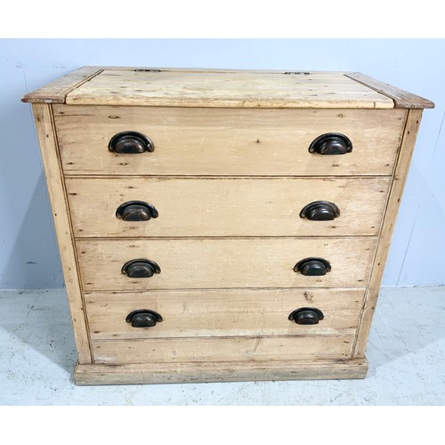 572 - PINE BOX WITH THE APPEARANCE OF A CHEST OF DRAWERS WIDTH 78cm