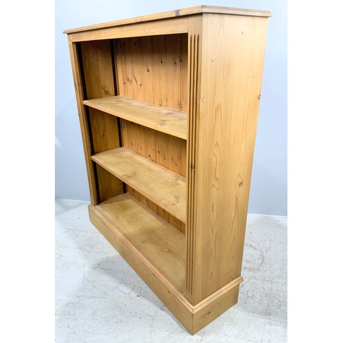 576 - MODERN PINE BOOKCASE WIDTH 110cm