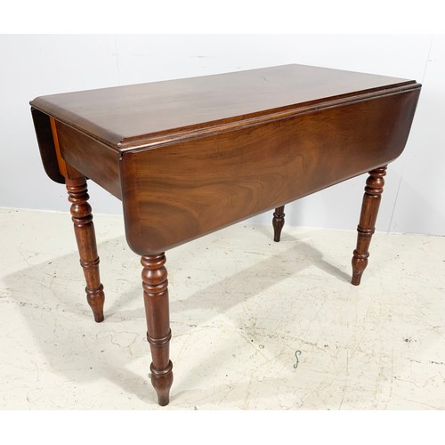 602 - MAHOGANY PEMBROKE TABLE ON TURNED LEGS WITH SINGLE DRAWER 100cm x 95cm EXTENDED