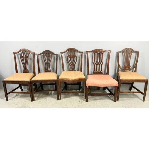 534 - CHIPPENDALE STYLE DINING CHAIR TOGETHER WITH FOUR OTHERS