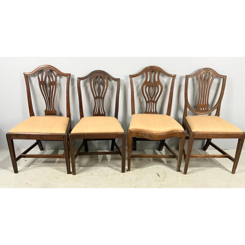 534 - CHIPPENDALE STYLE DINING CHAIR TOGETHER WITH FOUR OTHERS