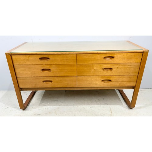 615 - MID / LATE CENTURY UNIFLEX CHEST OF  6 DRAWERS WIDTH 132cm