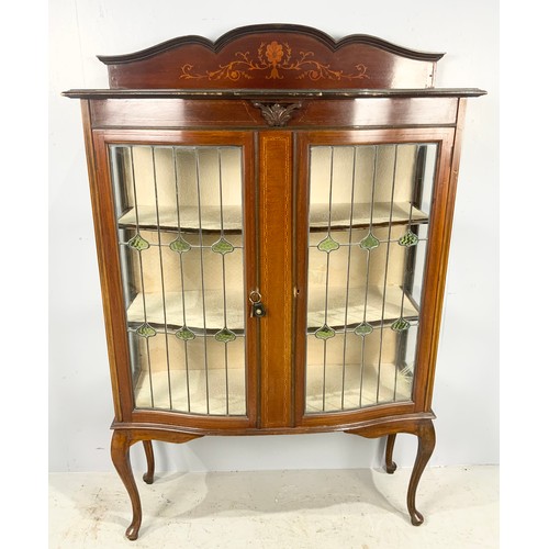 620 - ART NOUVEAU STYLE INLAID MAHOGANY DISPLAY CABINET WITH STAINED LEADED GLASS DOUBLE DOORS 164cm TALL