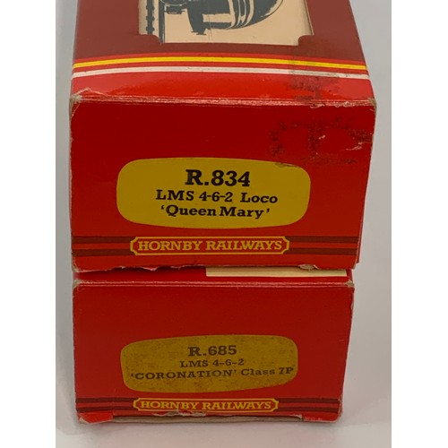 379 - HORNBY, 2 BOXED CORONATION CLASS LOCOMOTIVES : R685 622 CORONATION, R834  6222 QUEEN MARY.